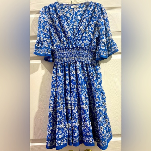 Max Studio Dresses & Skirts - Max Studio Women’s Blue Floral V-neck Ruffle Peasant Midi Dress Sz Small